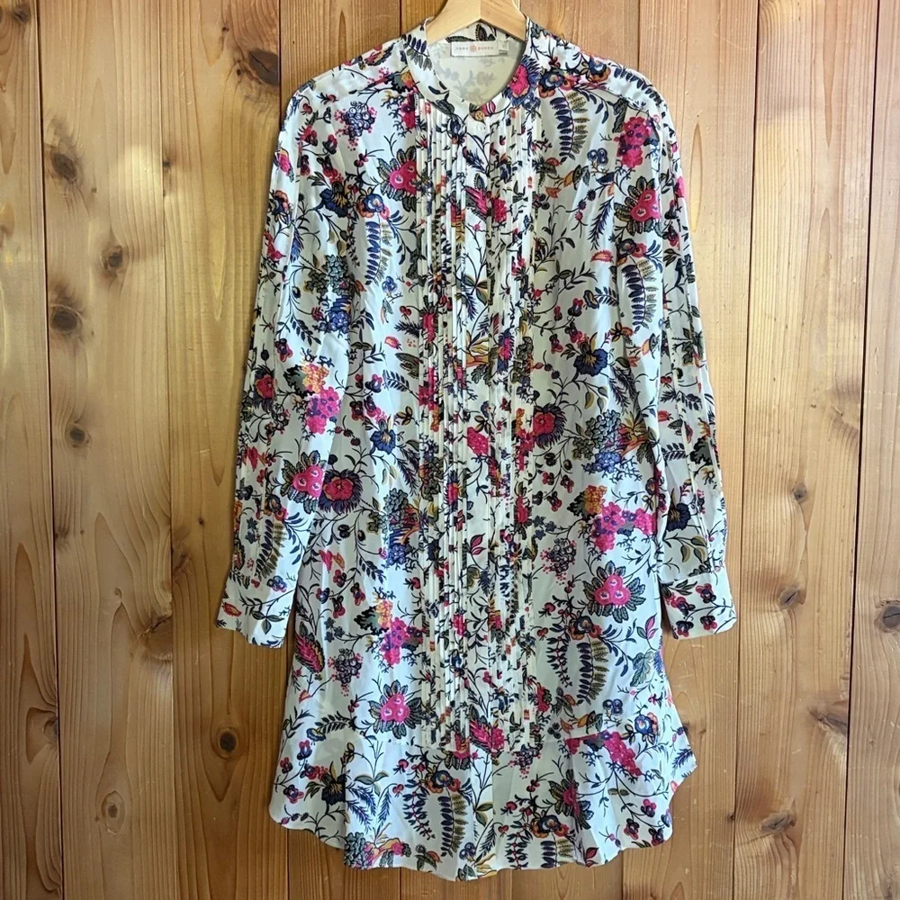 Tory Burch excellent pre